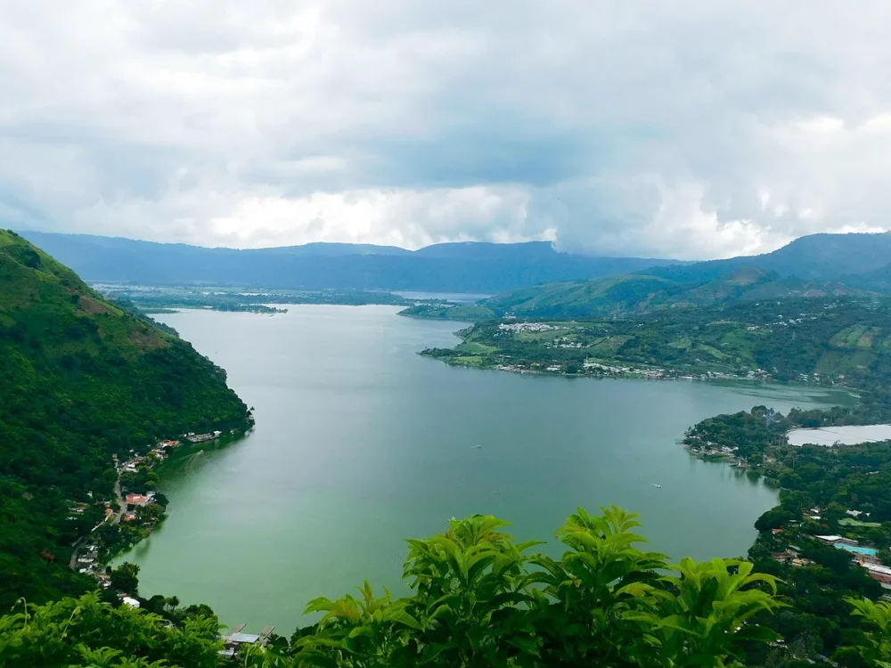 Lago de Amatitlán